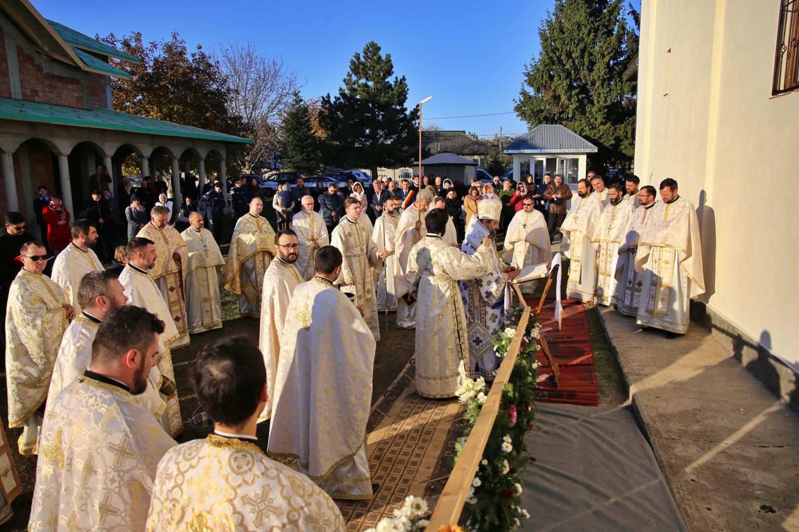 Biserica din Popricani a fost resfințită de PS Nichifor Botoșăneanul