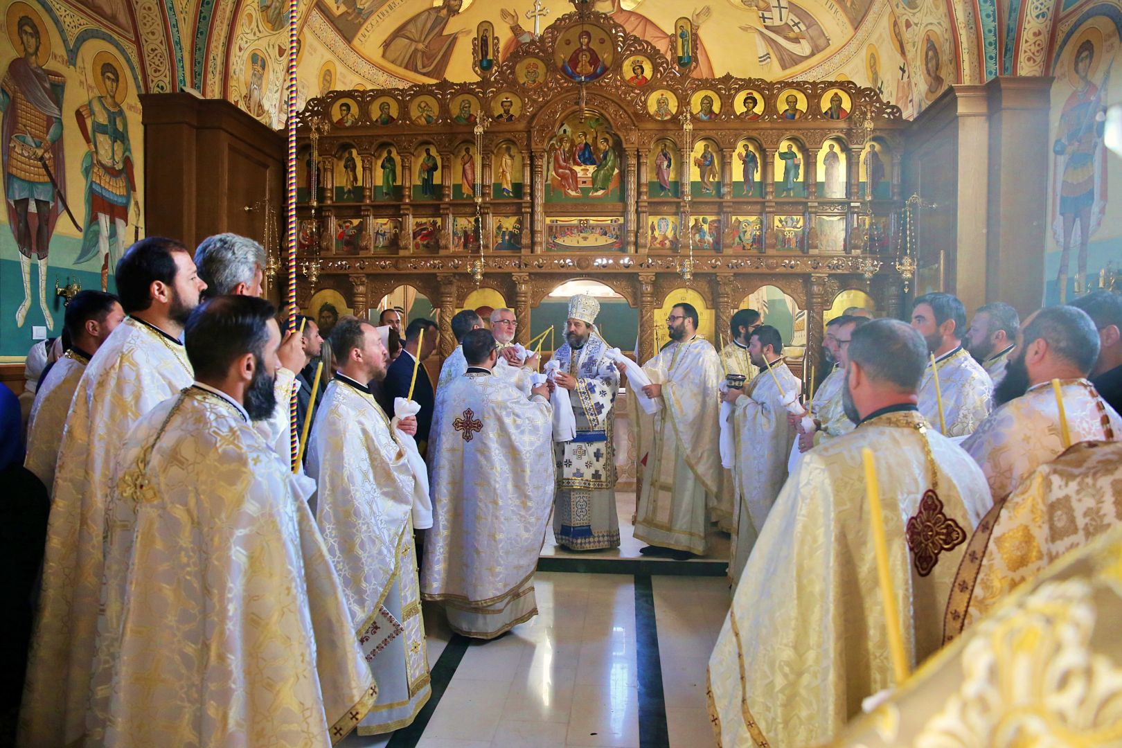 Biserica din Popricani a fost resfințită de PS Nichifor Botoșăneanul