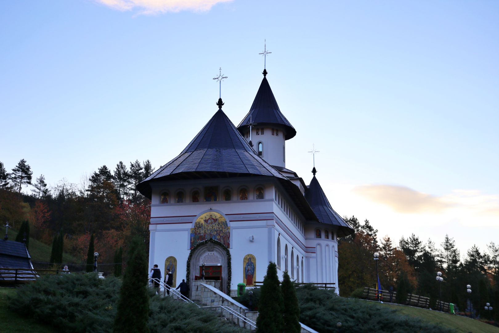 Sărbătoarea Sfântului Dimitrie, la Mănăstirea Pângărați