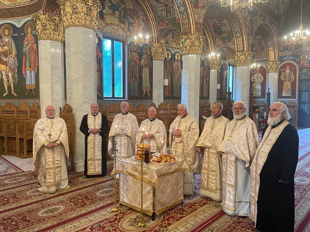 Revedere după 50 ani: Promoţia 1967-1972 s-a întâlnit la Seminarul „Veniamin Costache” de la Mănăstirea Neamţ