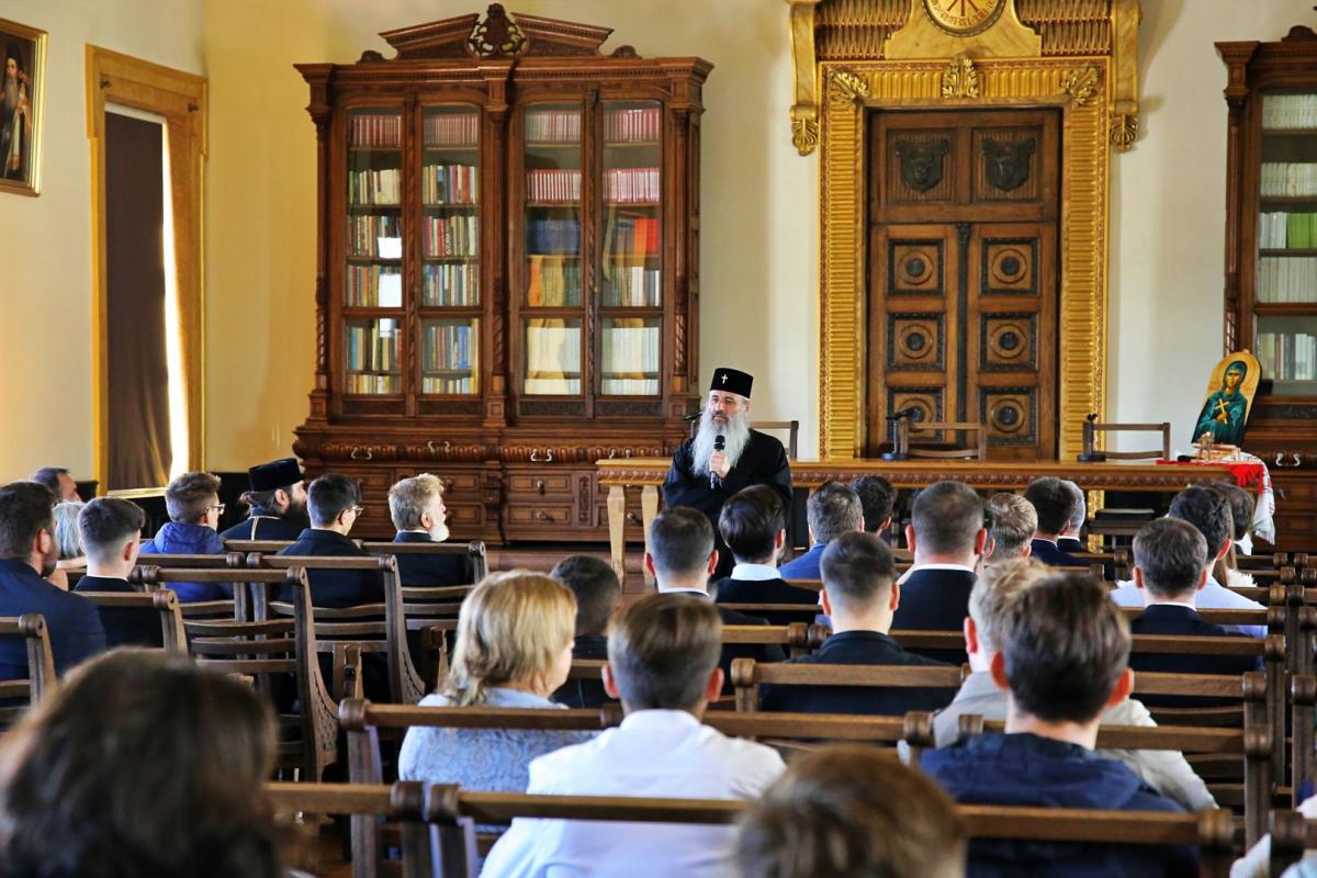 (Video) Început de an universitar la Facultatea de Teologie Ortodoxă „Dumitru Stăniloae” din Iași