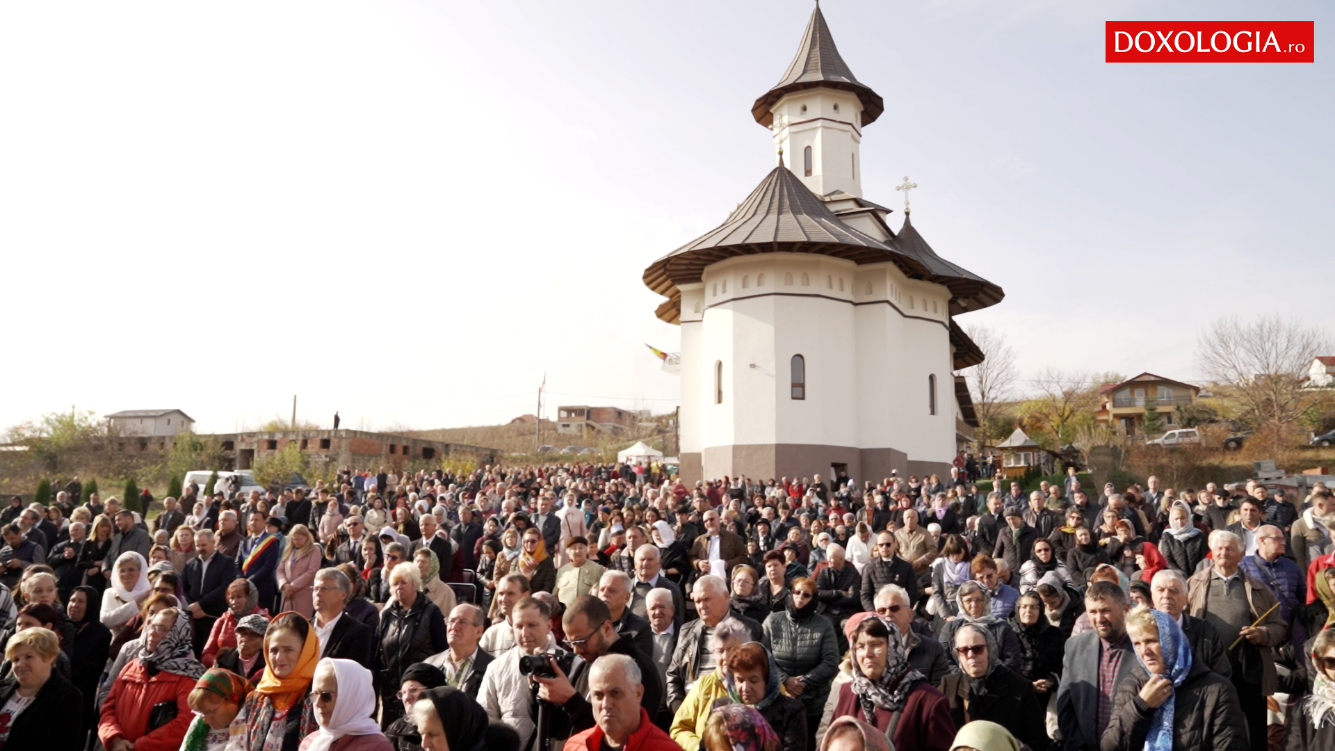 (Video) Biserica „Acoperământul Maicii Domnului” din satul Vânători județul Iași, a fost sfințită