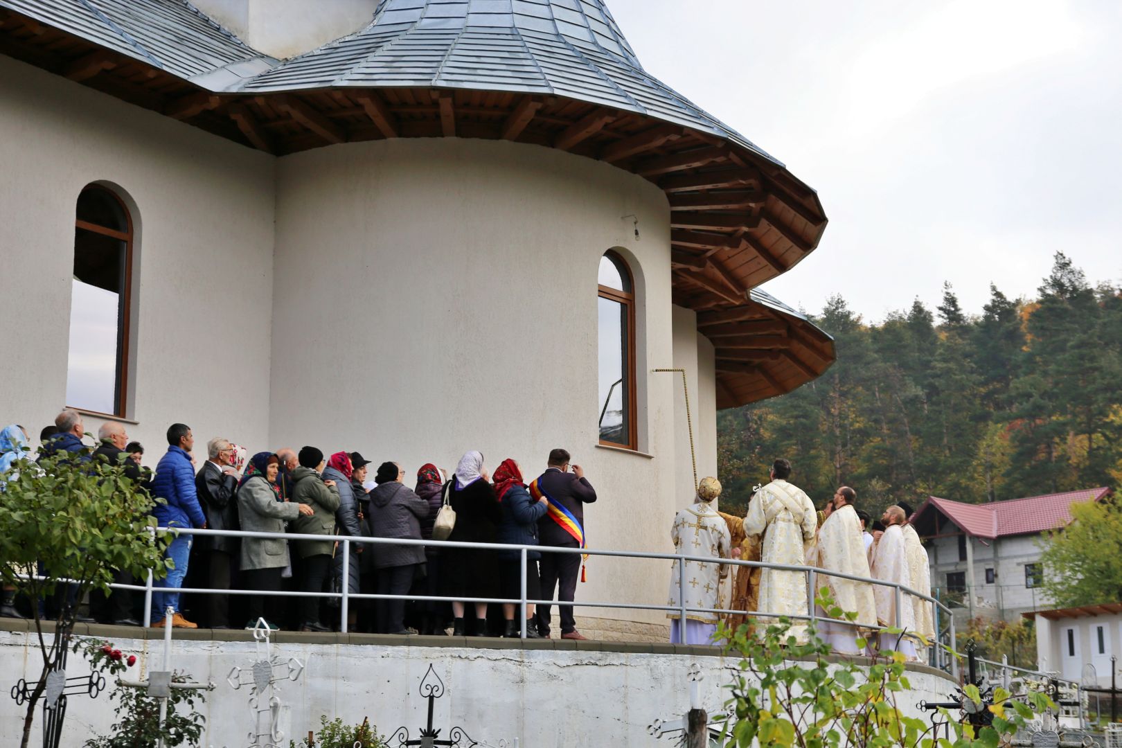 Biserica din Todirești a fost sfințită de Mitropolitul Moldovei și Bucovinei