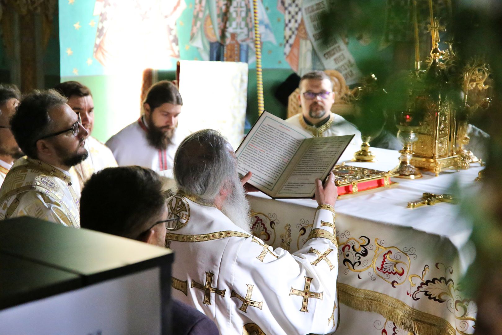 Biserica din Todirești a fost sfințită de Mitropolitul Moldovei și Bucovinei