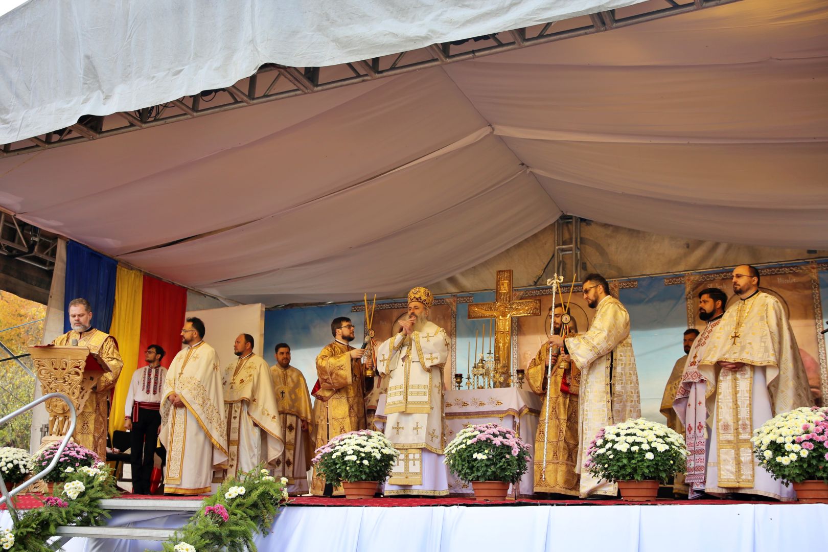 Biserica din Todirești a fost sfințită de Mitropolitul Moldovei și Bucovinei