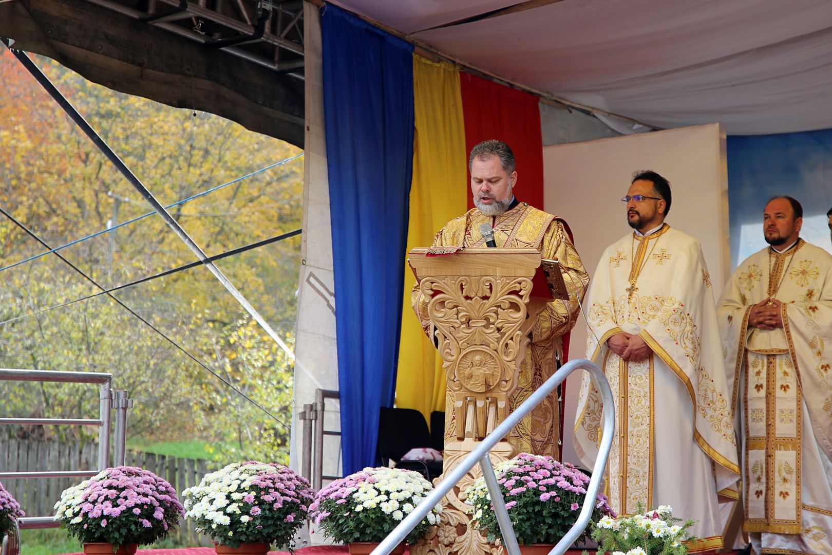 Biserica din Todirești a fost sfințită de Mitropolitul Moldovei și Bucovinei