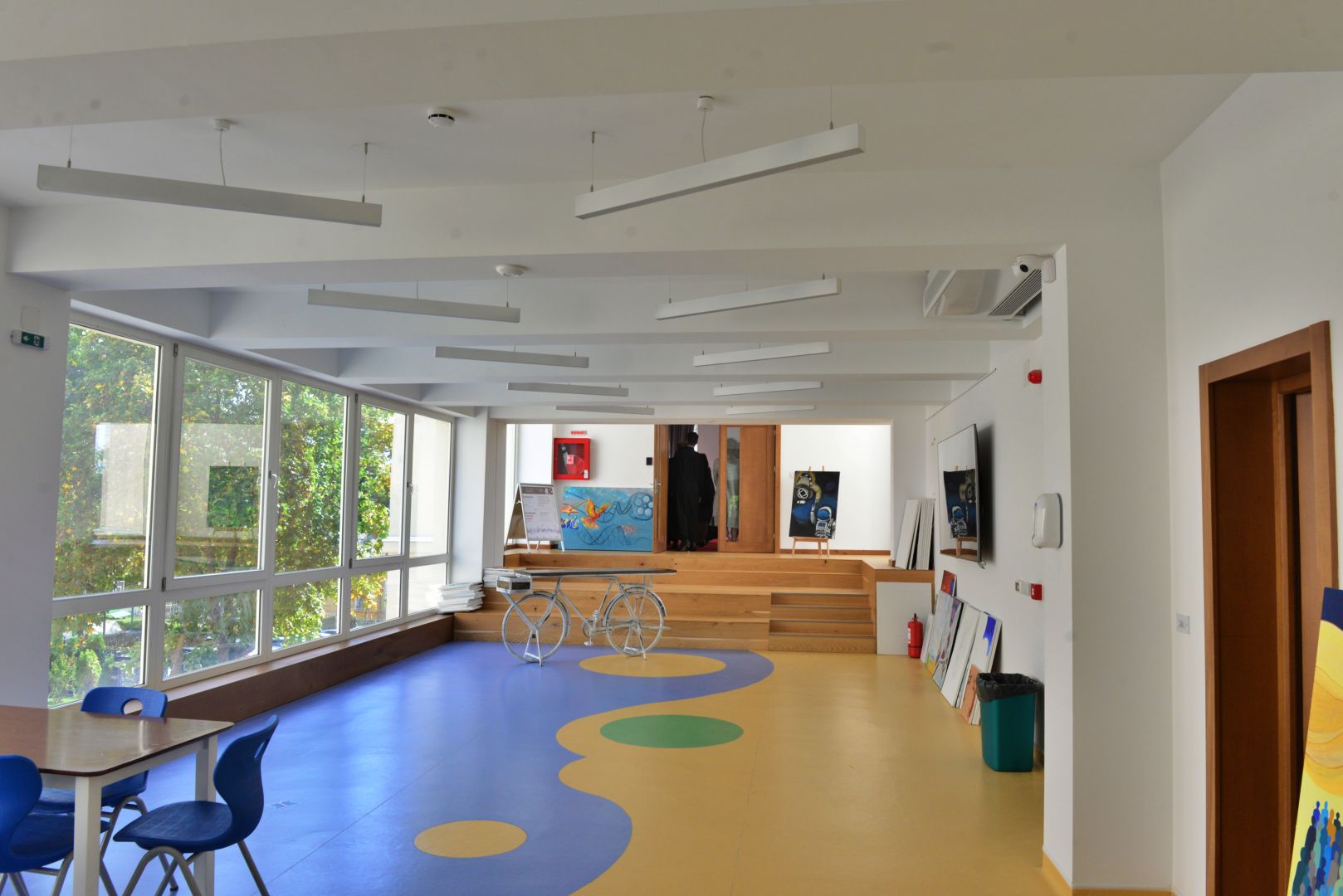 Noua clădire a Liceului „Varlaam Mitropolitul” din Iași a fost binecuvântată. IPS Teofan: „Să aveți trei direcții: apropierea de Dumnezeu, pregătirea profesională și pregătirea pentru viața de familie”