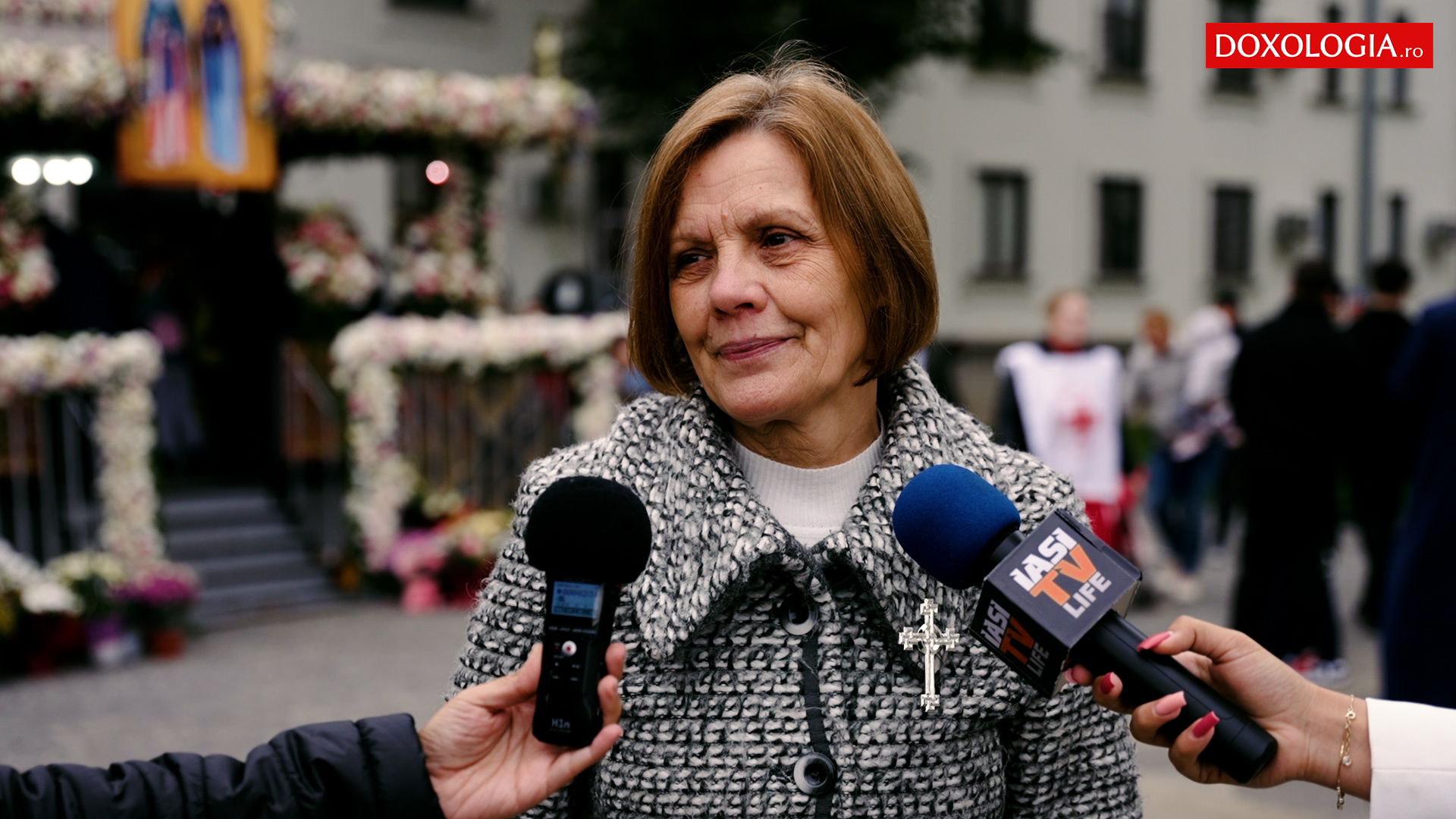 (Video) După 18 ani de străinătate, face din România un „acasă” pentru refugiații ucraineni