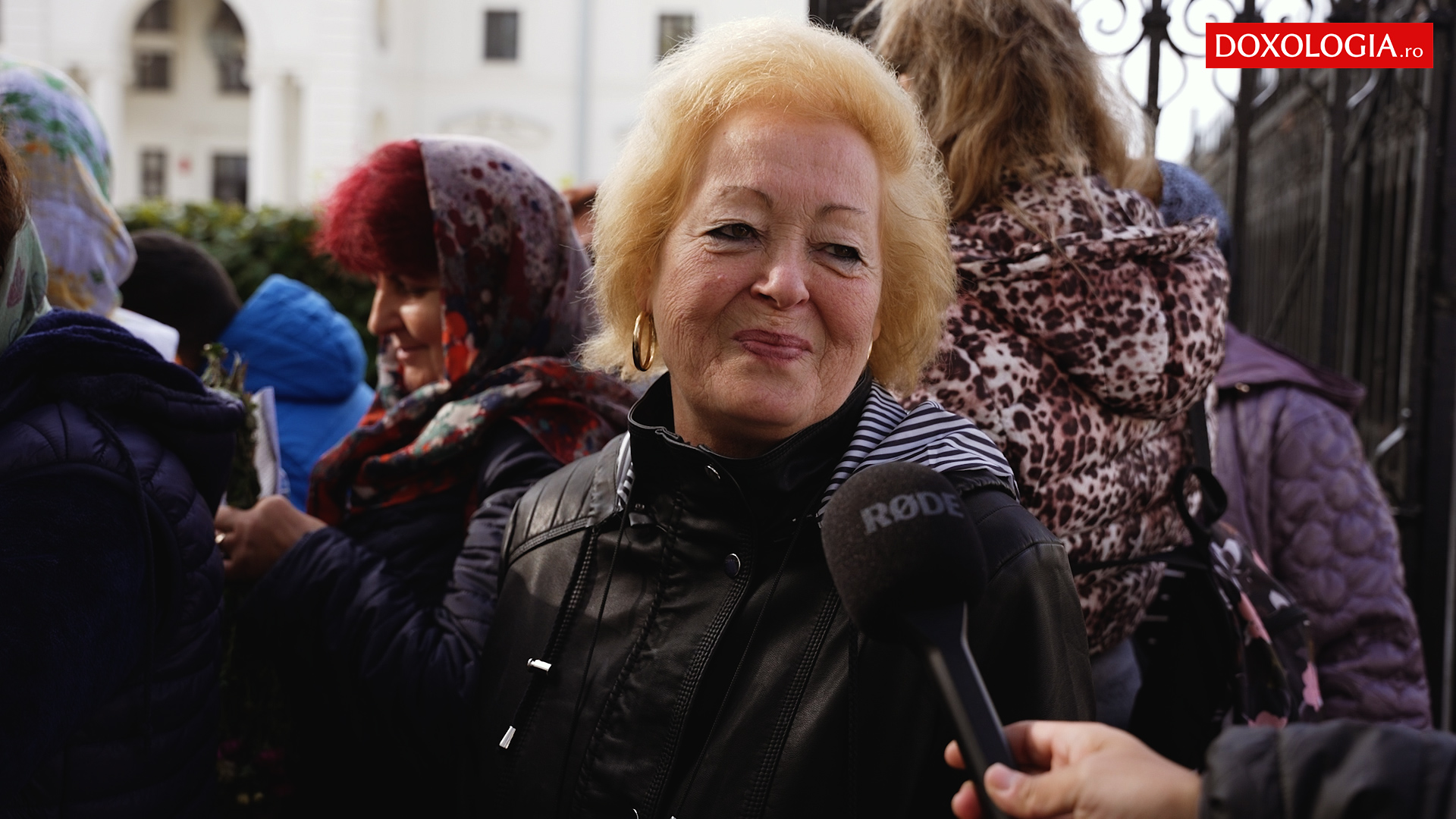 (Video) O trăire specială – așa descriu pelerinii așteptarea la rândul Sfintei Parascheva