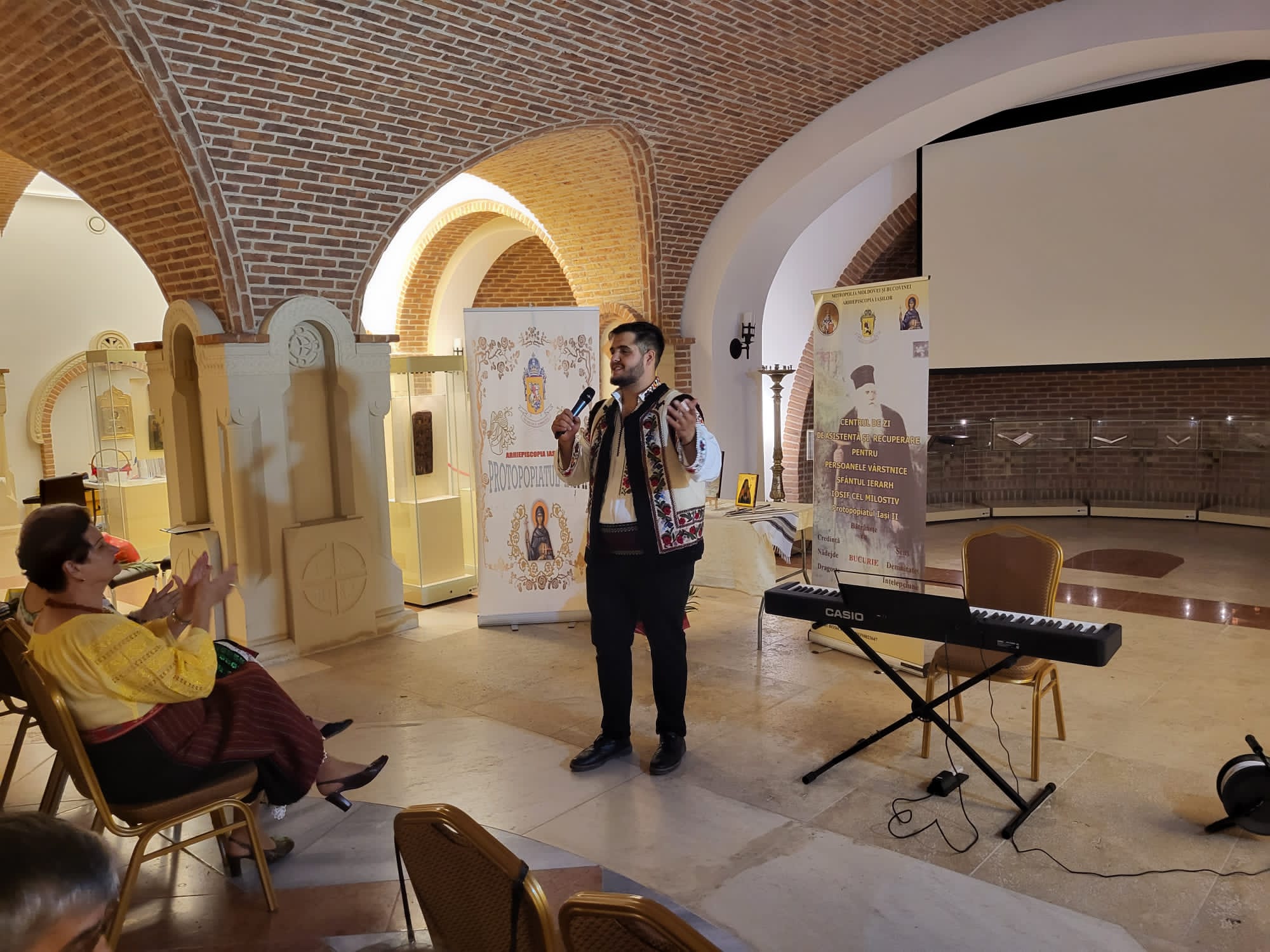 Ziua Internațională a Persoanelor Vârstnice – în nuanțe de toamnă, sub Acoperământul Maicii Domnului