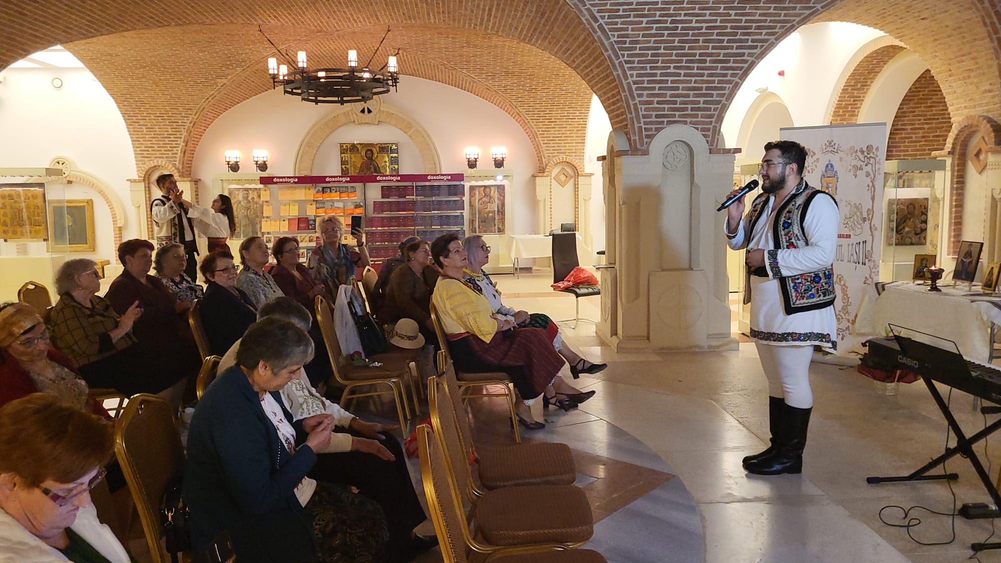 Ziua Internațională a Persoanelor Vârstnice – în nuanțe de toamnă, sub Acoperământul Maicii Domnului