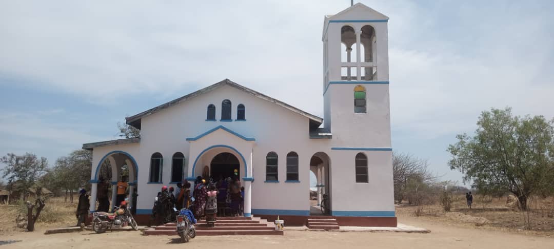 Sfinții Cosma și Damian – ocrotitorii parohiei din satul Mapogoro