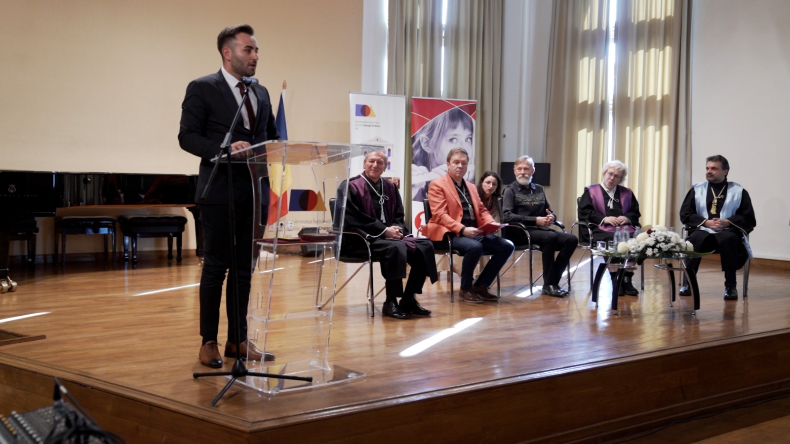 Iași: Preotul ortodox Claude Delangle, unul dintre cei mai buni saxofoniști din lume, a primit titlul de Doctor Honoris Causa