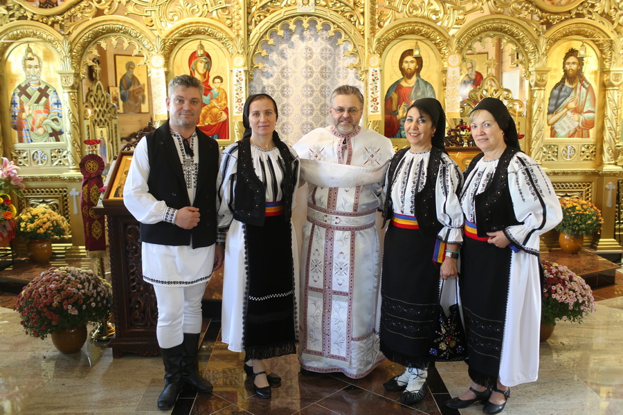 PS Sofian l-a instalat pe noul paroh al Bisericii „Buna Vestire” din München