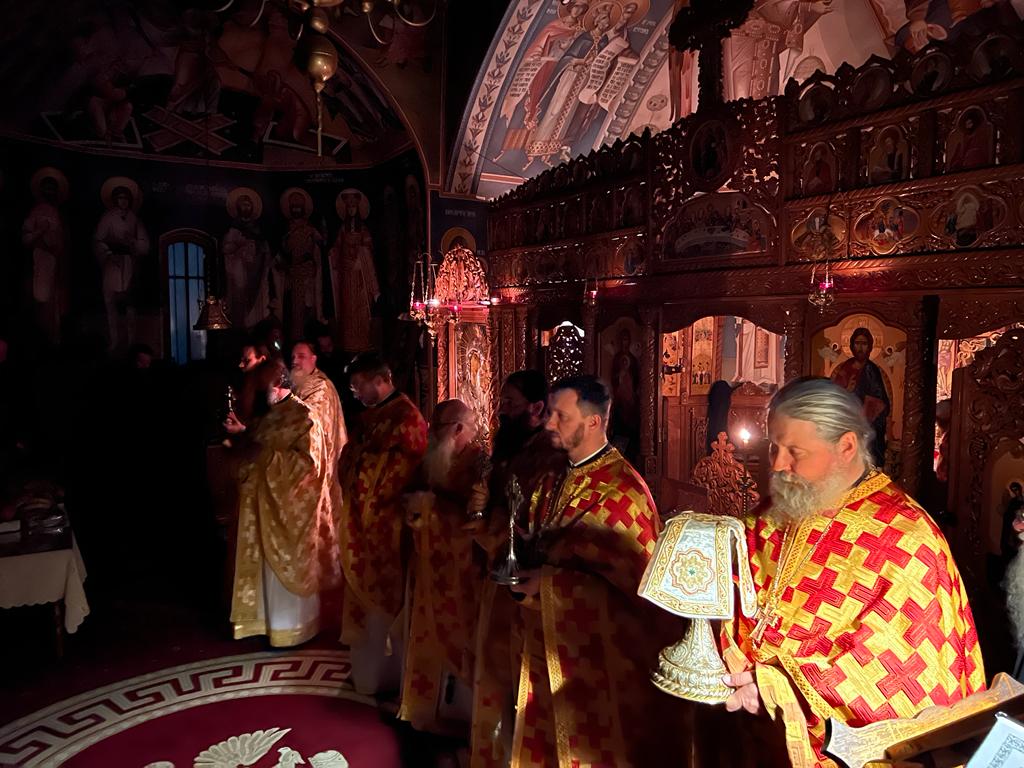 Corul preoțesc „Apostolii” a participat la sărbătoarea Sfântului Mina de la Mănăstirea Sângeap-Basaraba