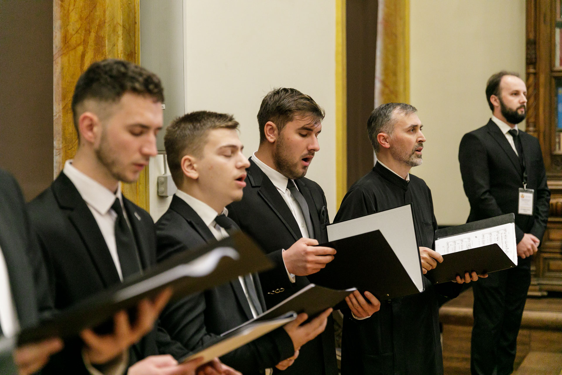 Au fost deschise lucrările Simpozionului internațional dedicat Sfântului Paisie de la Neamț