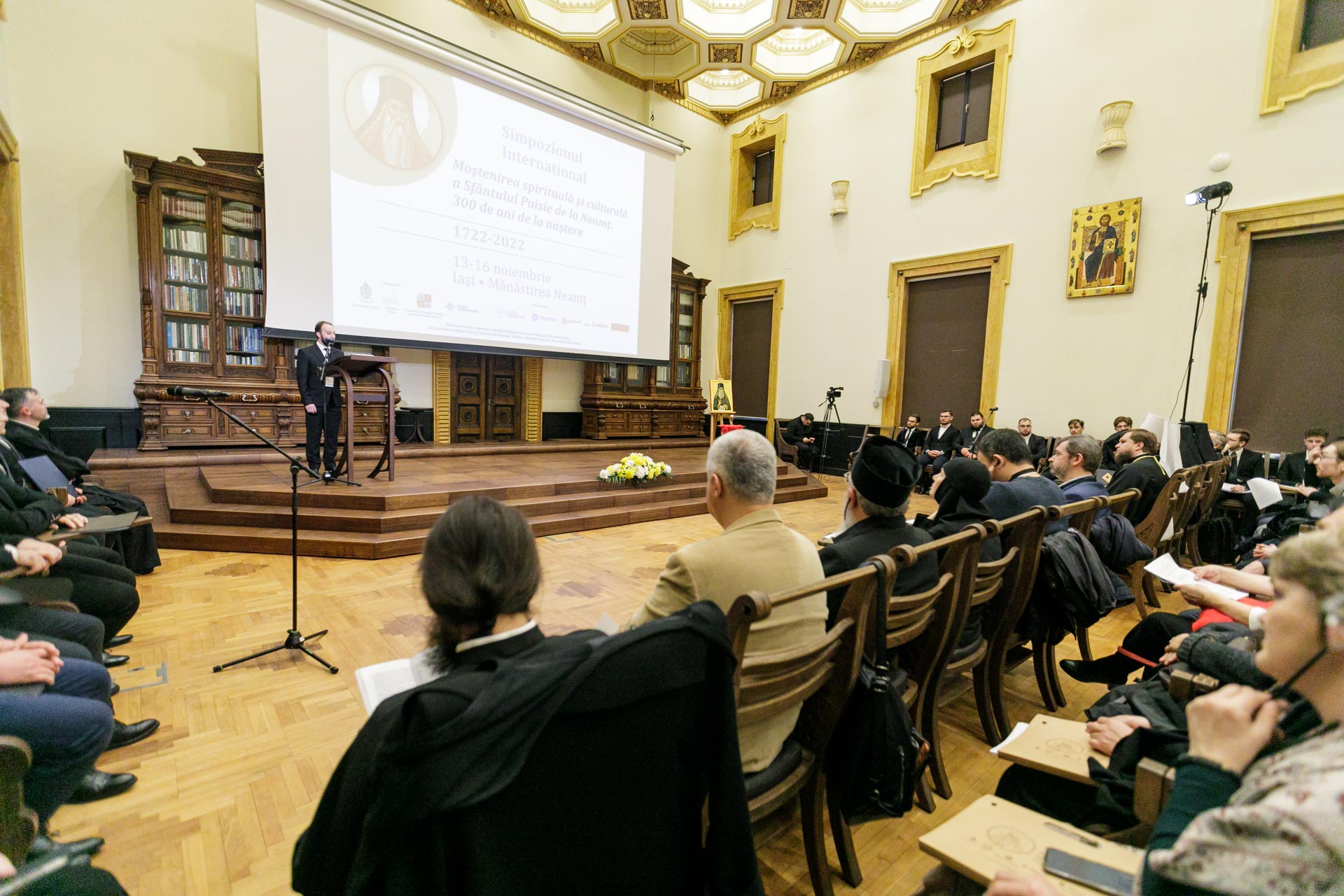 Au fost deschise lucrările Simpozionului internațional dedicat Sfântului Paisie de la Neamț