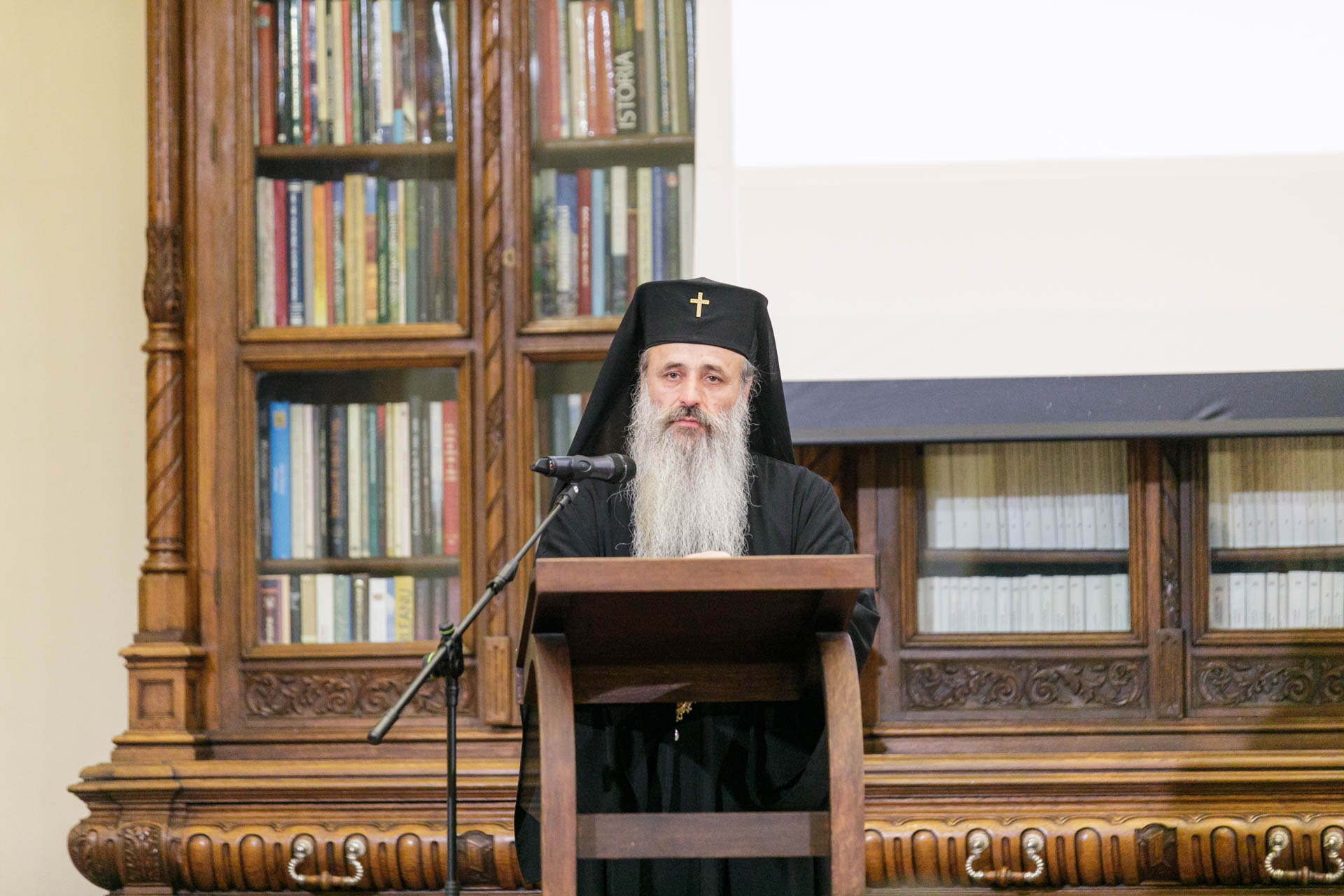 Au fost deschise lucrările Simpozionului internațional dedicat Sfântului Paisie de la Neamț