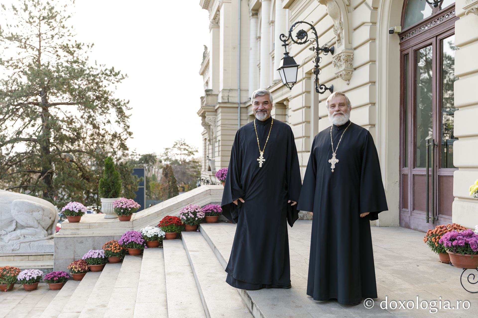 Iași: Părintele Marc-Antoine Costa de Beauregard a primit titlul de Doctor Honoris Causa din partea Universității „Alexandru Ioan Cuza”