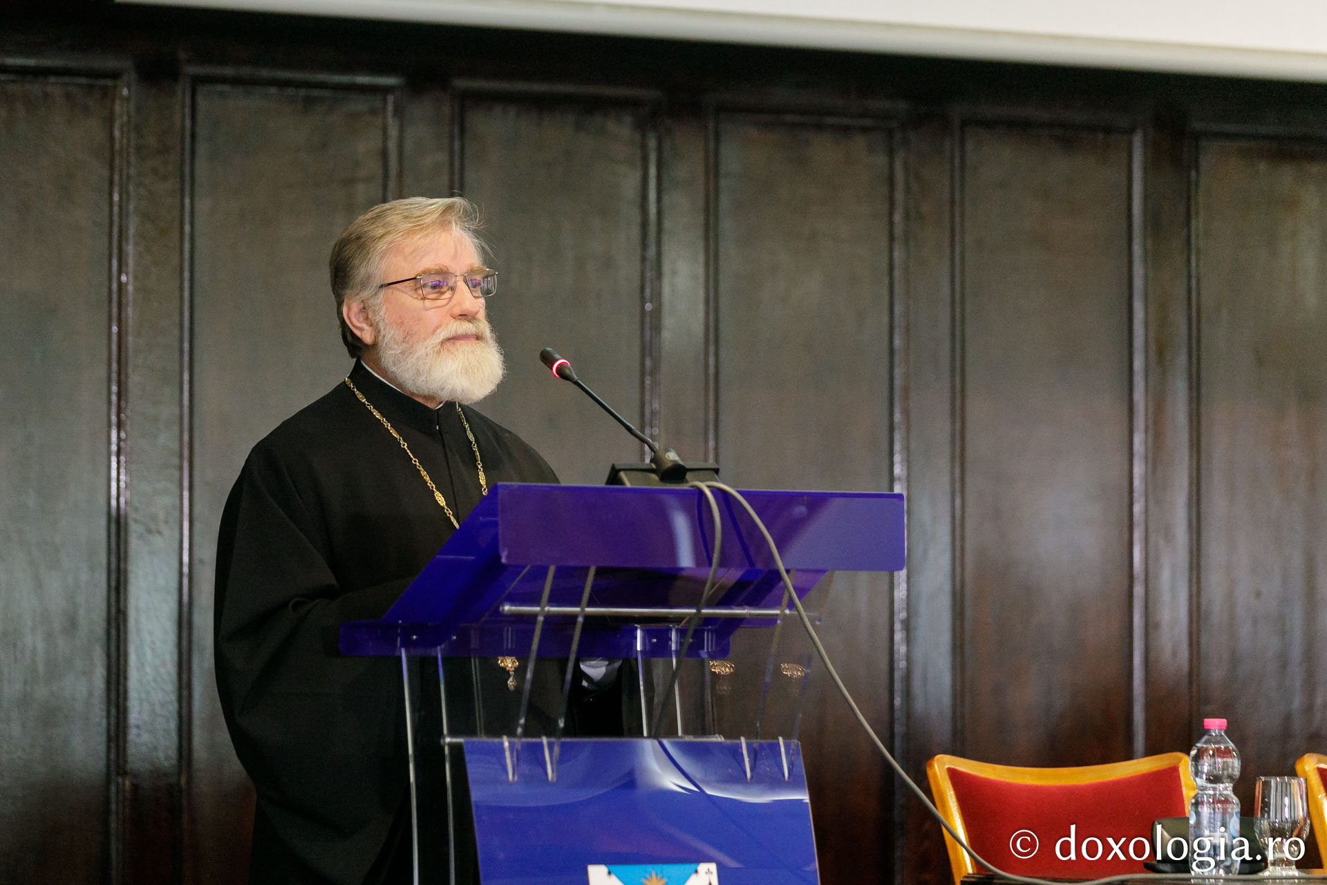 Iași: Părintele Marc-Antoine Costa de Beauregard a primit titlul de Doctor Honoris Causa din partea Universității „Alexandru Ioan Cuza”