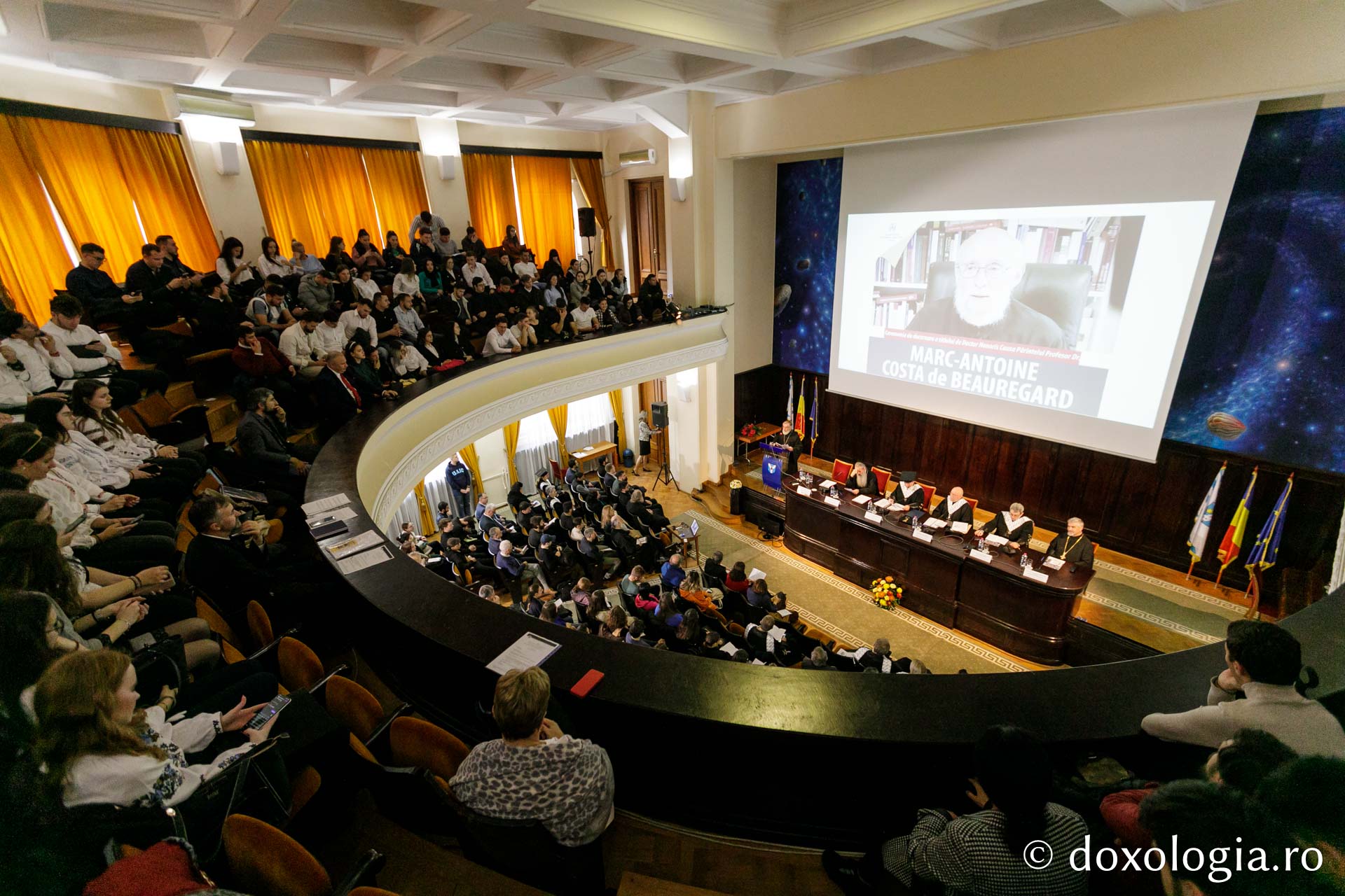 Iași: Părintele Marc-Antoine Costa de Beauregard a primit titlul de Doctor Honoris Causa din partea Universității „Alexandru Ioan Cuza”