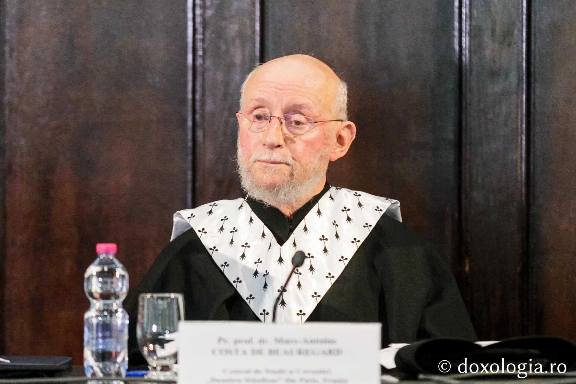 Iași: Părintele Marc-Antoine Costa de Beauregard a primit titlul de Doctor Honoris Causa din partea Universității „Alexandru Ioan Cuza”