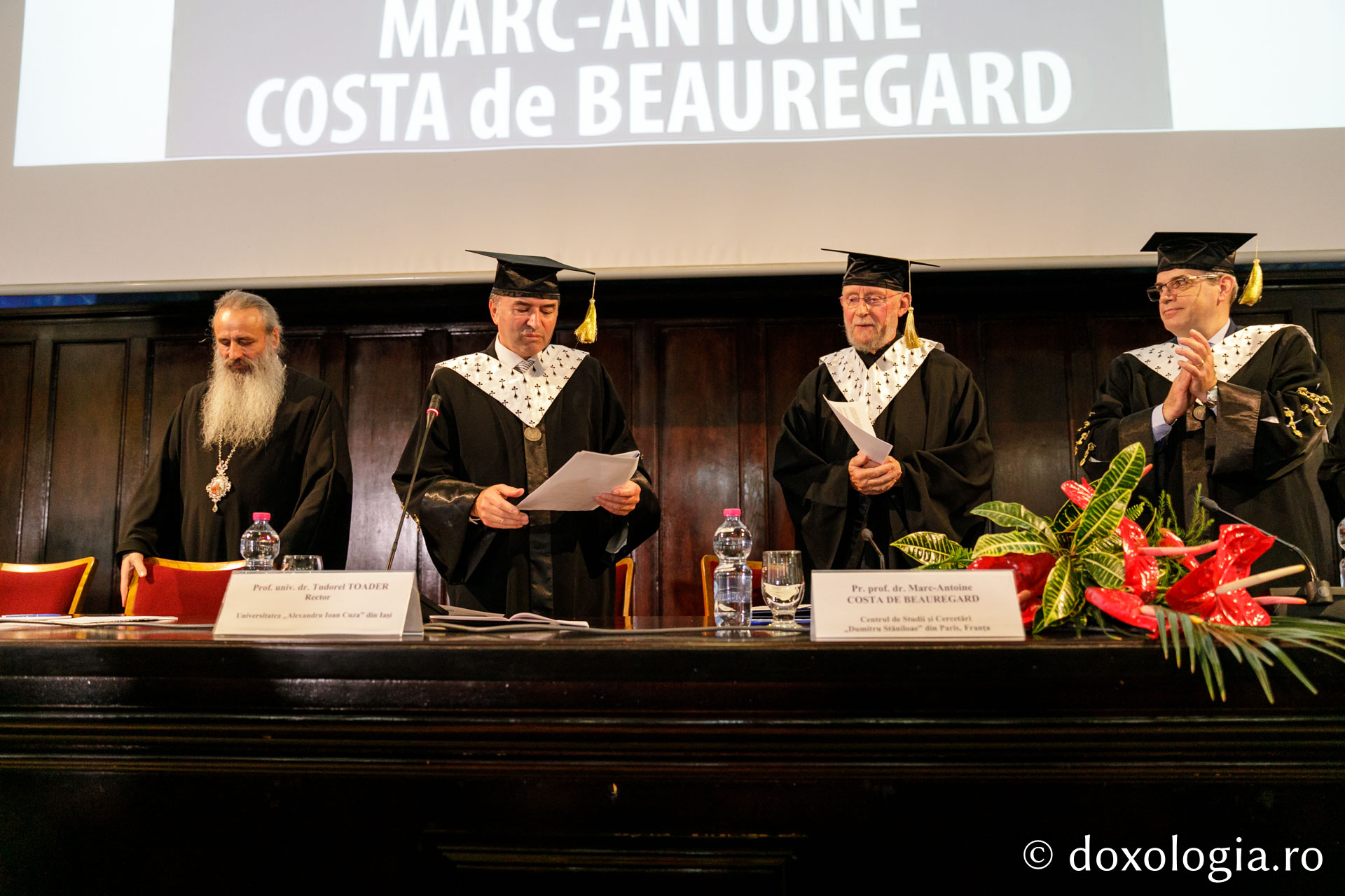 Iași: Părintele Marc-Antoine Costa de Beauregard a primit titlul de Doctor Honoris Causa din partea Universității „Alexandru Ioan Cuza”