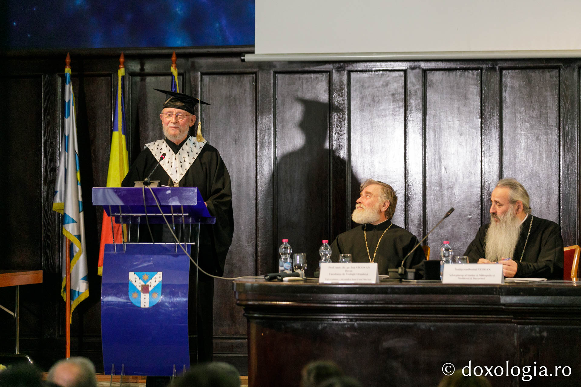 Iași: Părintele Marc-Antoine Costa de Beauregard a primit titlul de Doctor Honoris Causa din partea Universității „Alexandru Ioan Cuza”