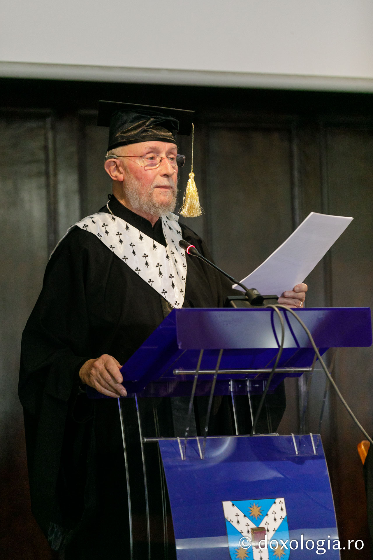 Iași: Părintele Marc-Antoine Costa de Beauregard a primit titlul de Doctor Honoris Causa din partea Universității „Alexandru Ioan Cuza”