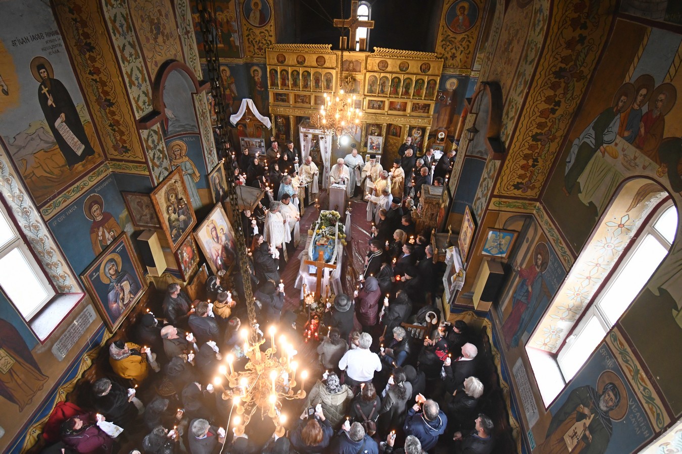 Părintele Iulian Gherman din Braşov, înmormântat în satul natal