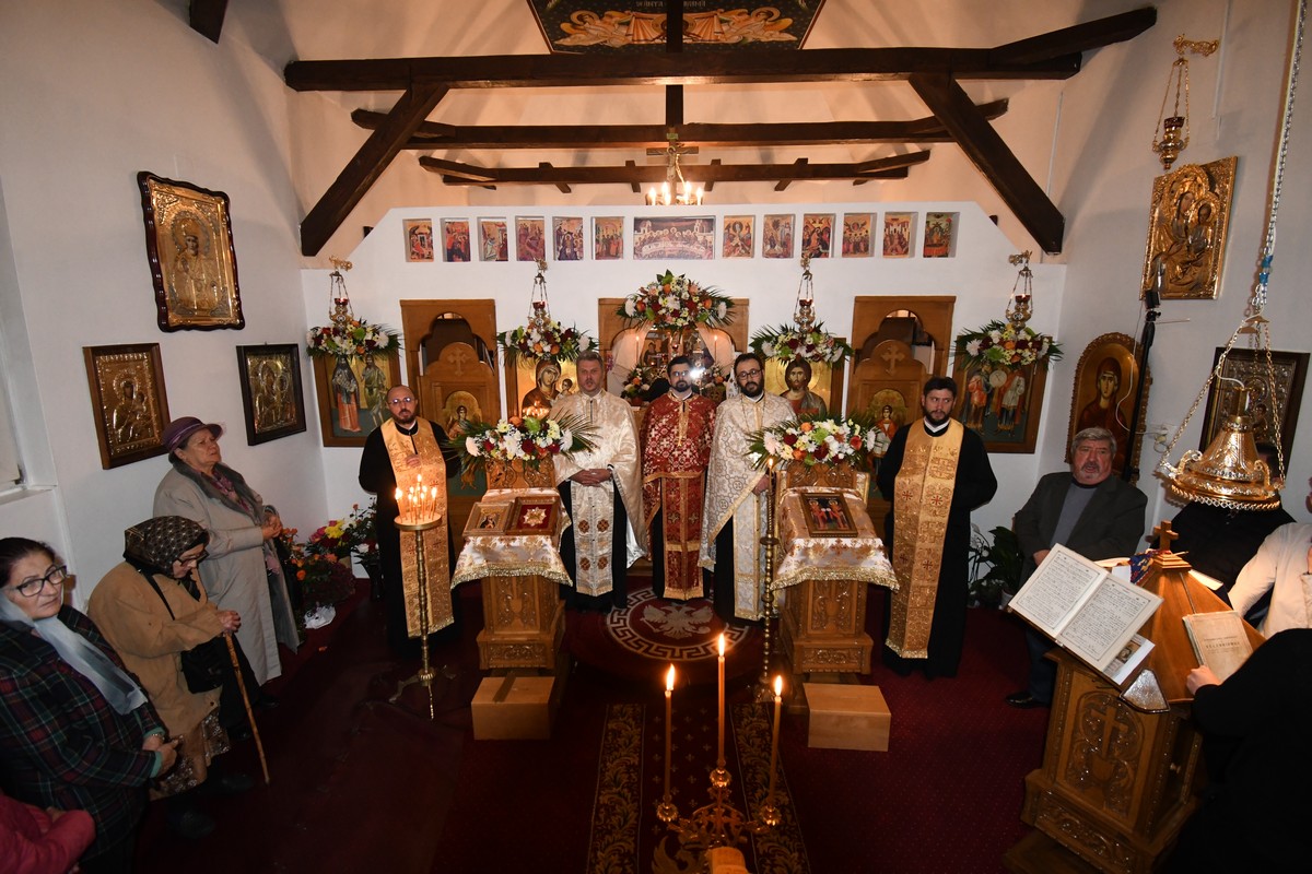 Sărbătoare în Parohia „Sfinţii Arhangheli Mihail şi Gavriil” - Canta din Iaşi