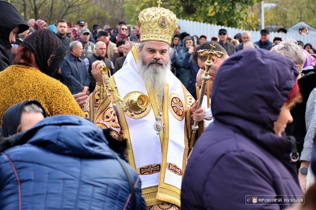 PS Ignatie: „Ne rezervăm prea puțin timp pentru a ne înțelege credința. Hristos ne învață să ne asumăm întâi credința, iar mai apoi să căutăm minuni”