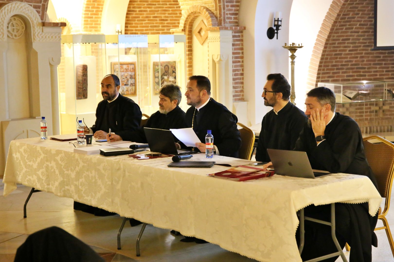 Adunarea Generală a Federației Filantropia, în ședință de lucru la Iași