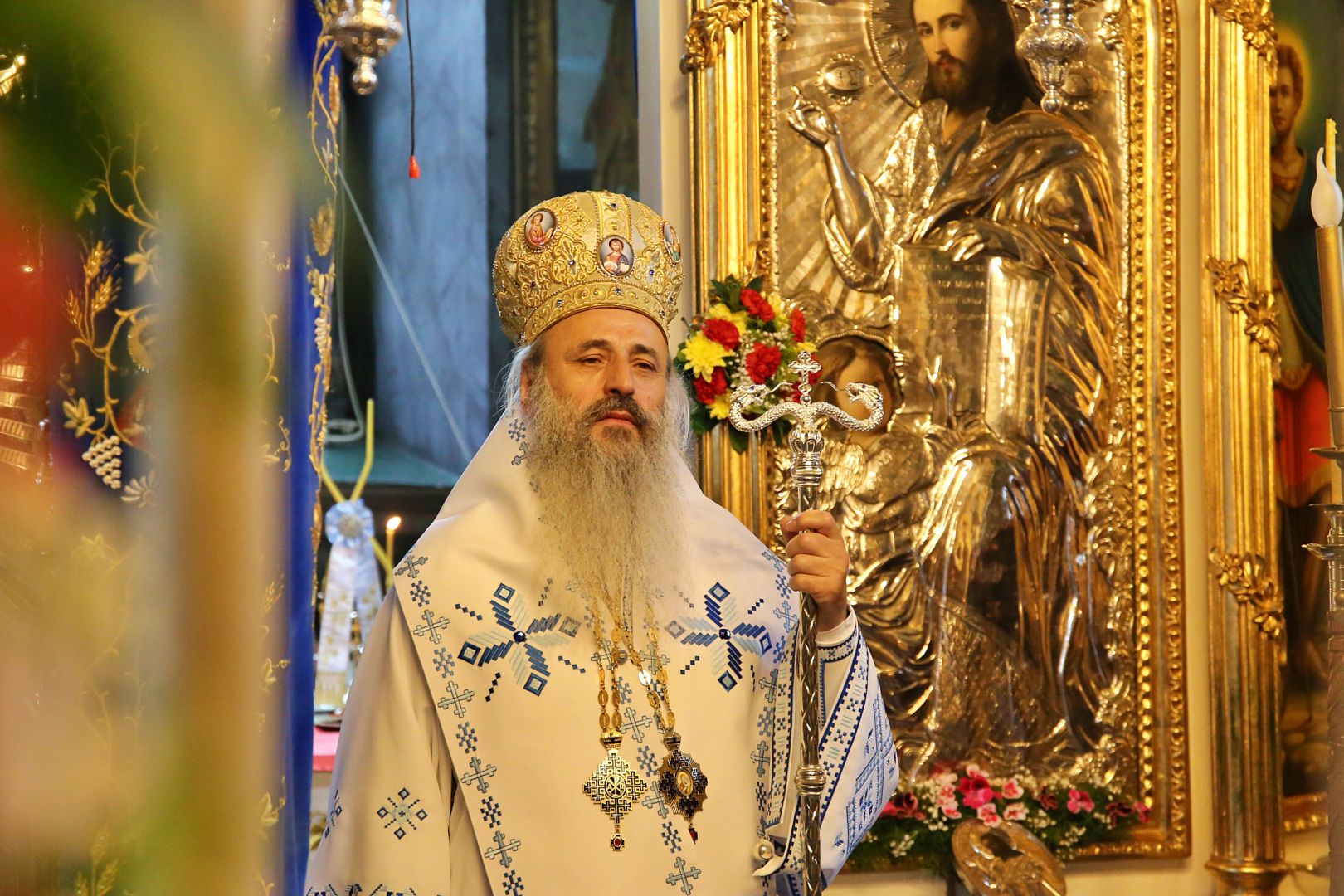 IPS Teofan, la hramul Mănăstirii Agapia: „Să tindem spre a ne îmbrăca în haină de înger”