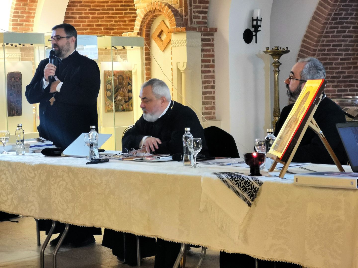 Întâlnire cu și despre rugăciune, în cadrul Consfătuirii catehetice anuale de la Iași