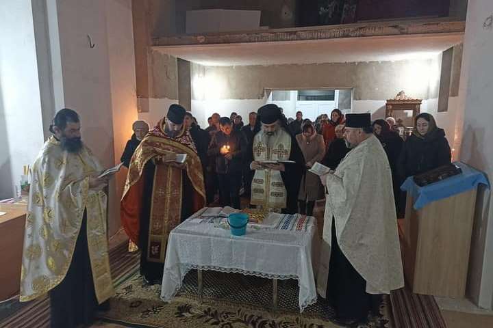 PS Antonie a oficiat Taina Sfântului Maslu la Mănăstirea Chirilovca