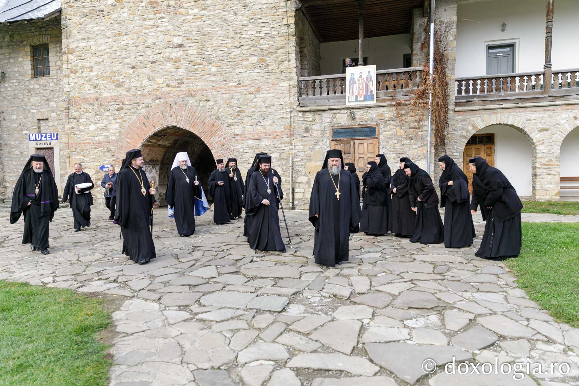 Sărbătoarea Sfântului Paisie Velicicovschi la Mănăstirea Neamț, la 300 de ani de la nașterea marelui isihast