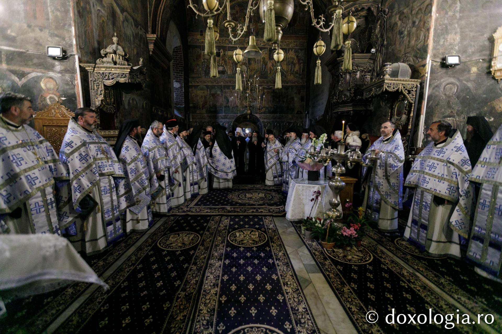 Sărbătoarea Sfântului Paisie Velicicovschi la Mănăstirea Neamț, la 300 de ani de la nașterea marelui isihast