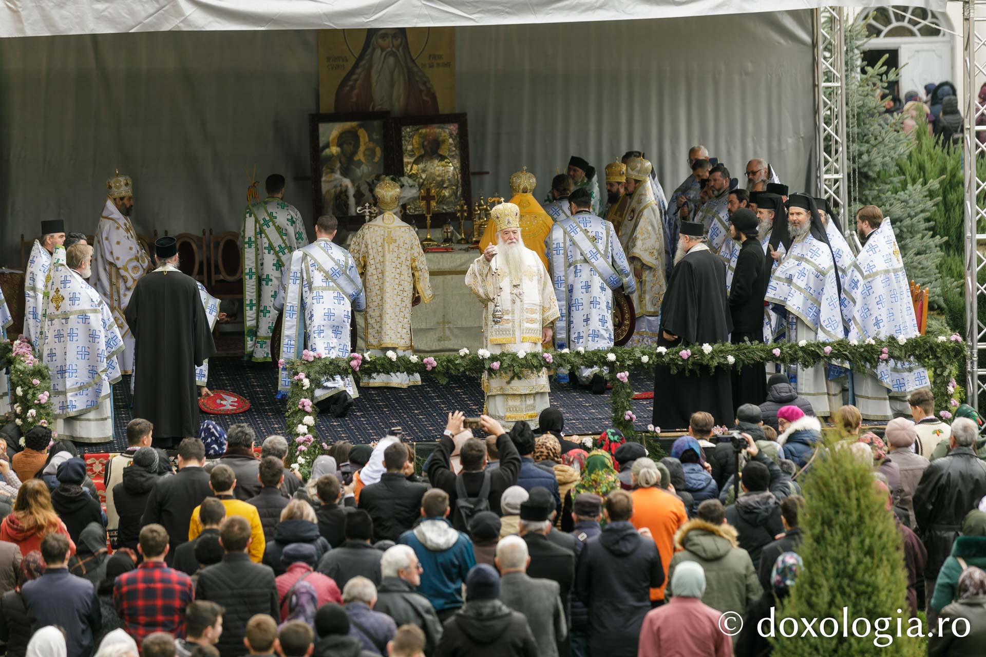 Sărbătoarea Sfântului Paisie Velicicovschi la Mănăstirea Neamț, la 300 de ani de la nașterea marelui isihast