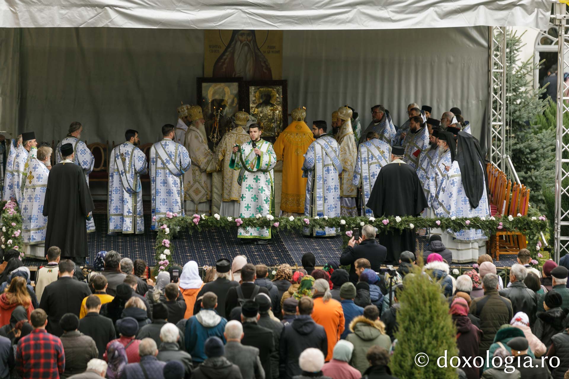 Sărbătoarea Sfântului Paisie Velicicovschi la Mănăstirea Neamț, la 300 de ani de la nașterea marelui isihast