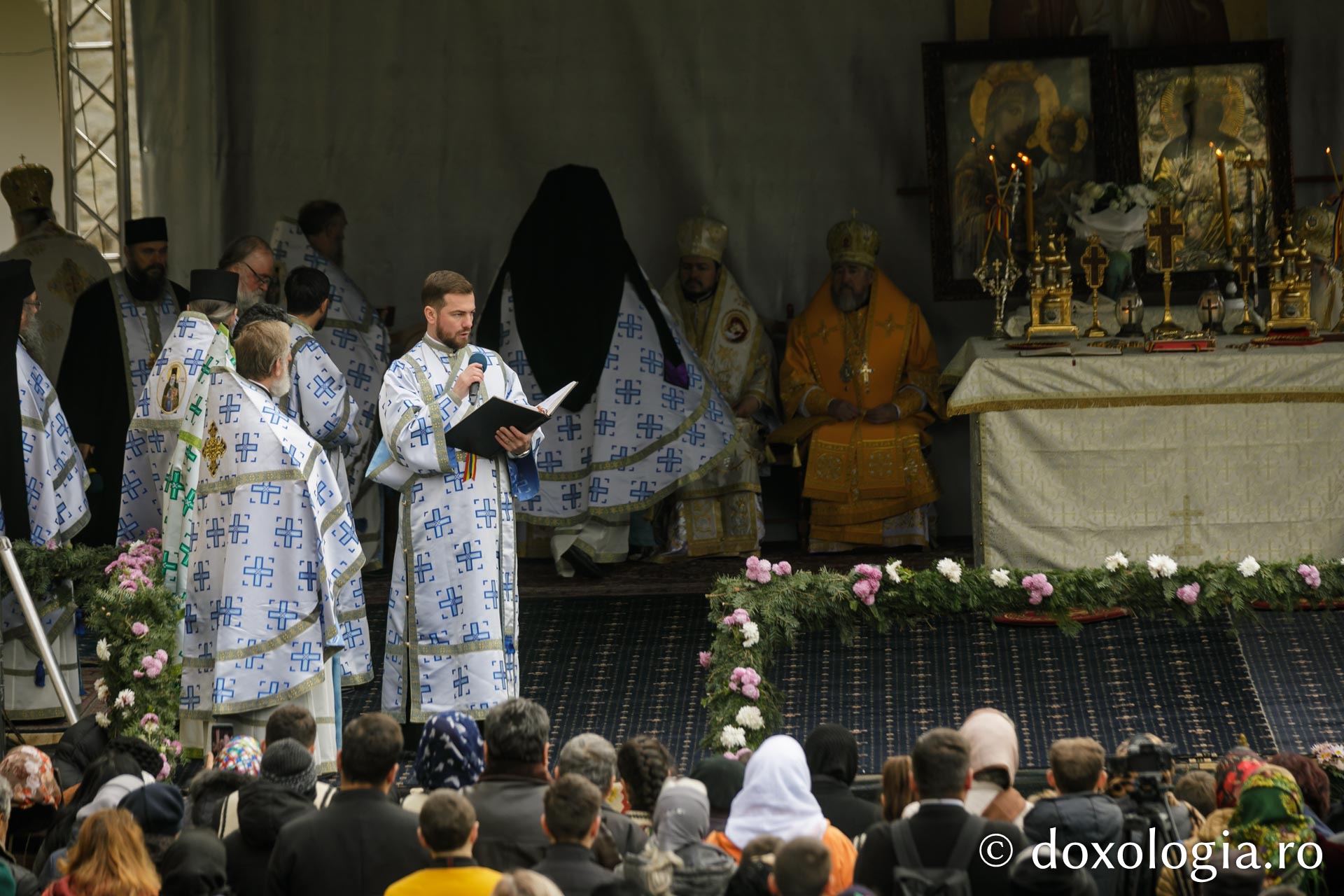 Sărbătoarea Sfântului Paisie Velicicovschi la Mănăstirea Neamț, la 300 de ani de la nașterea marelui isihast