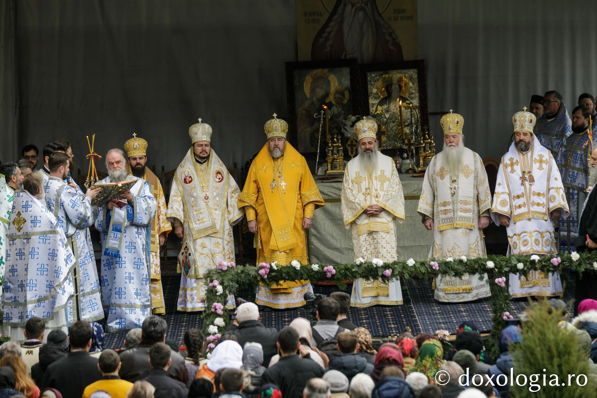 Sărbătoarea Sfântului Paisie Velicicovschi la Mănăstirea Neamț, la 300 de ani de la nașterea marelui isihast