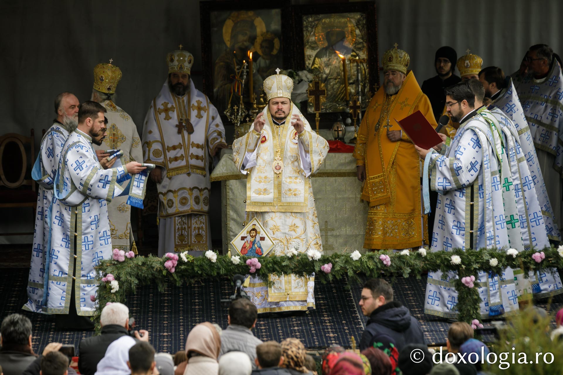 Sărbătoarea Sfântului Paisie Velicicovschi la Mănăstirea Neamț, la 300 de ani de la nașterea marelui isihast