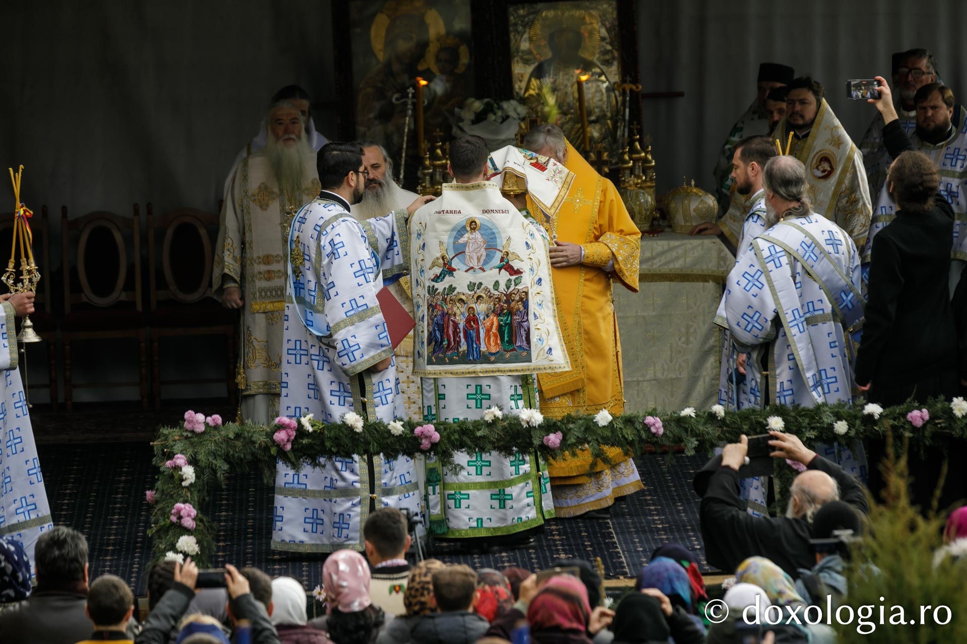 Sărbătoarea Sfântului Paisie Velicicovschi la Mănăstirea Neamț, la 300 de ani de la nașterea marelui isihast