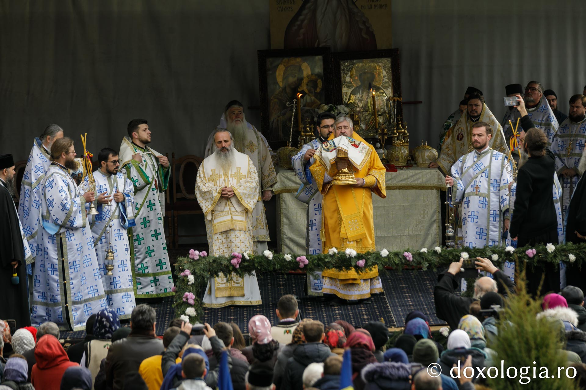 Sărbătoarea Sfântului Paisie Velicicovschi la Mănăstirea Neamț, la 300 de ani de la nașterea marelui isihast