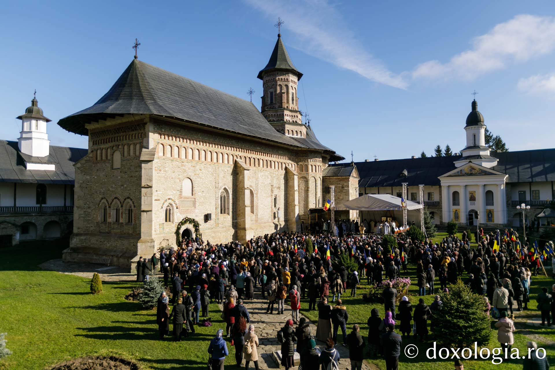 Sărbătoarea Sfântului Paisie Velicicovschi la Mănăstirea Neamț, la 300 de ani de la nașterea marelui isihast