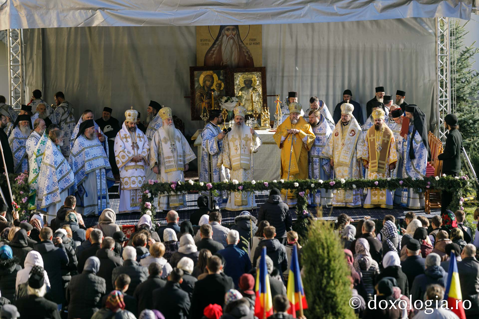 Sărbătoarea Sfântului Paisie Velicicovschi la Mănăstirea Neamț, la 300 de ani de la nașterea marelui isihast