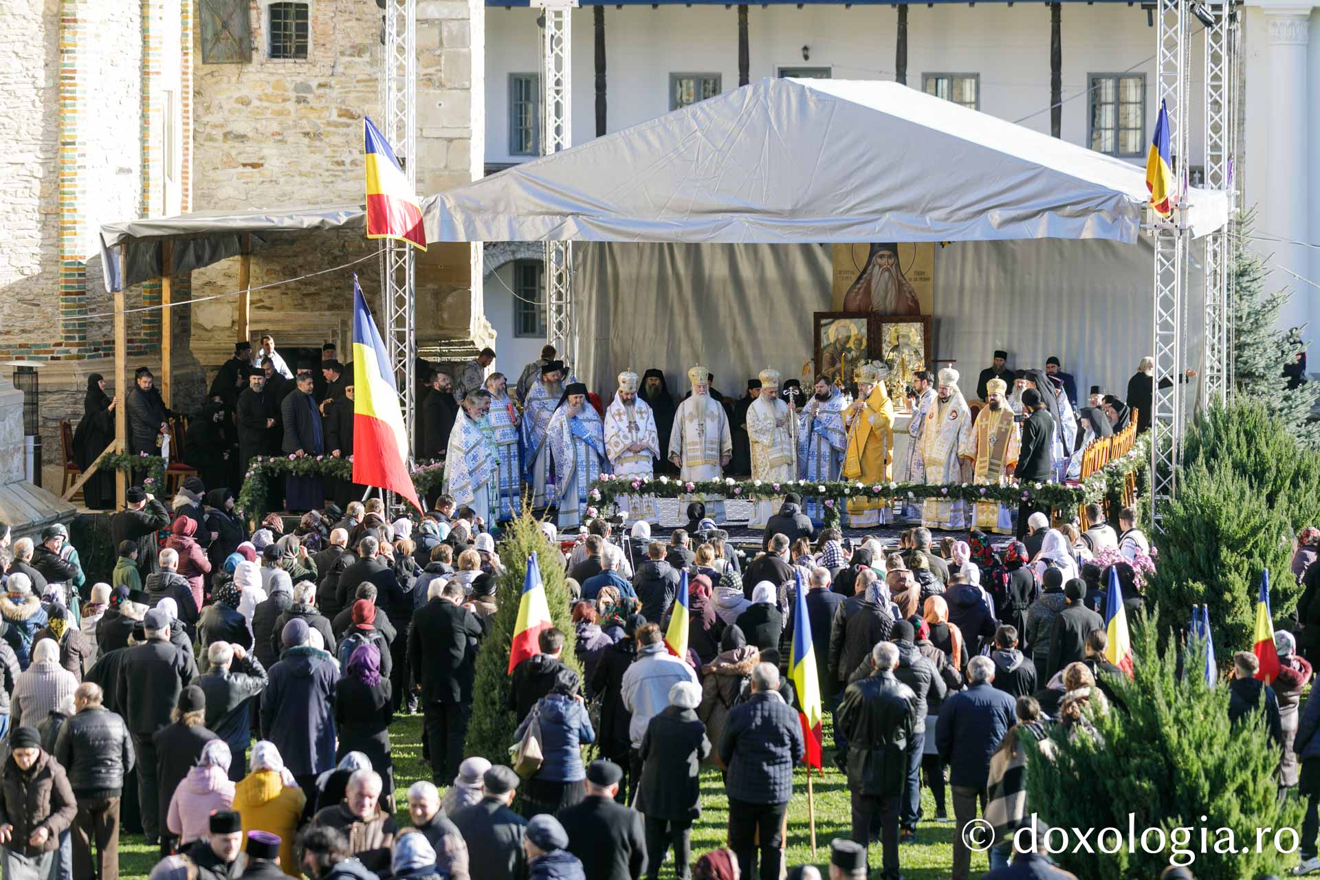Sărbătoarea Sfântului Paisie Velicicovschi la Mănăstirea Neamț, la 300 de ani de la nașterea marelui isihast