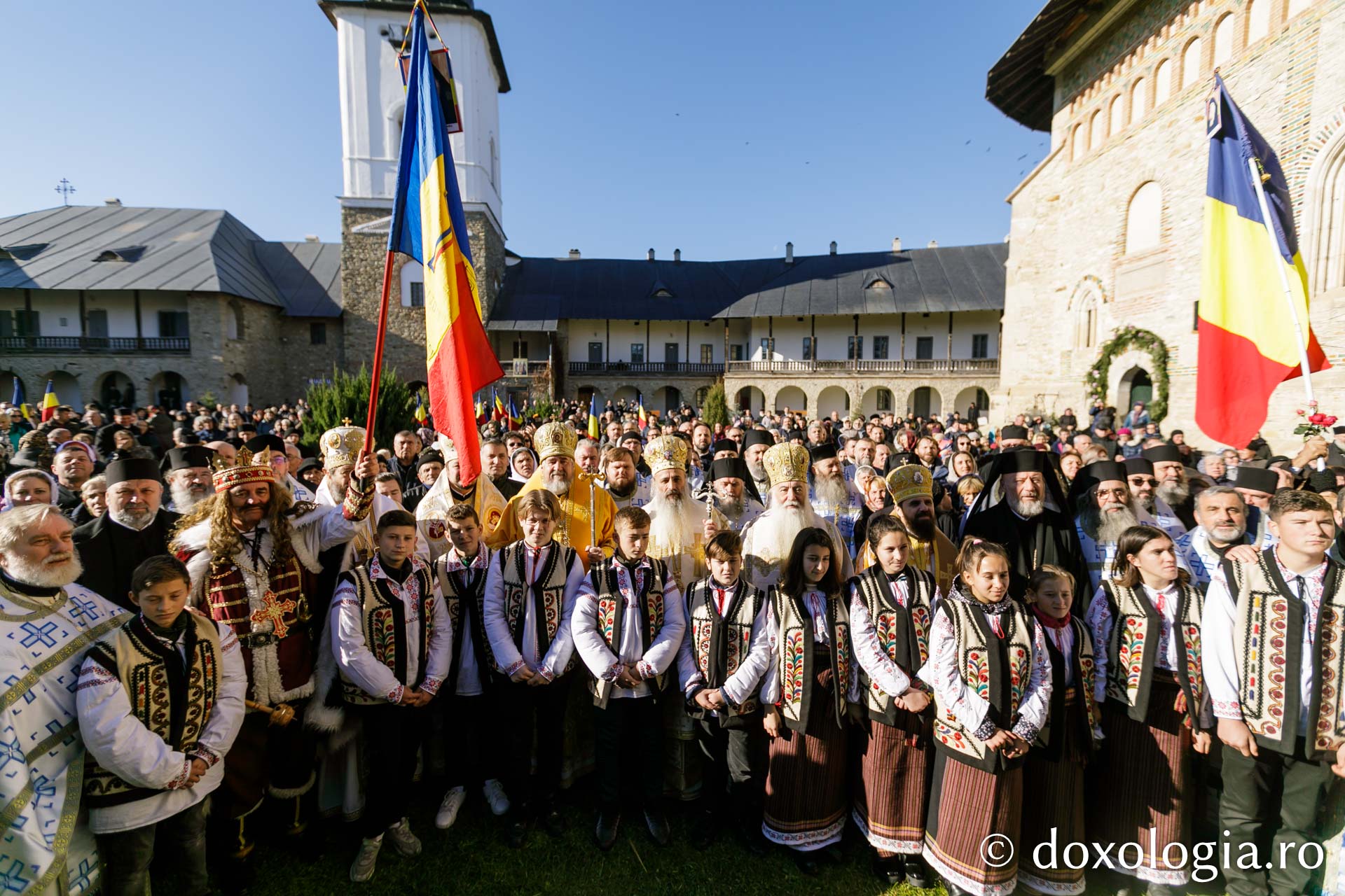 Sărbătoarea Sfântului Paisie Velicicovschi la Mănăstirea Neamț, la 300 de ani de la nașterea marelui isihast