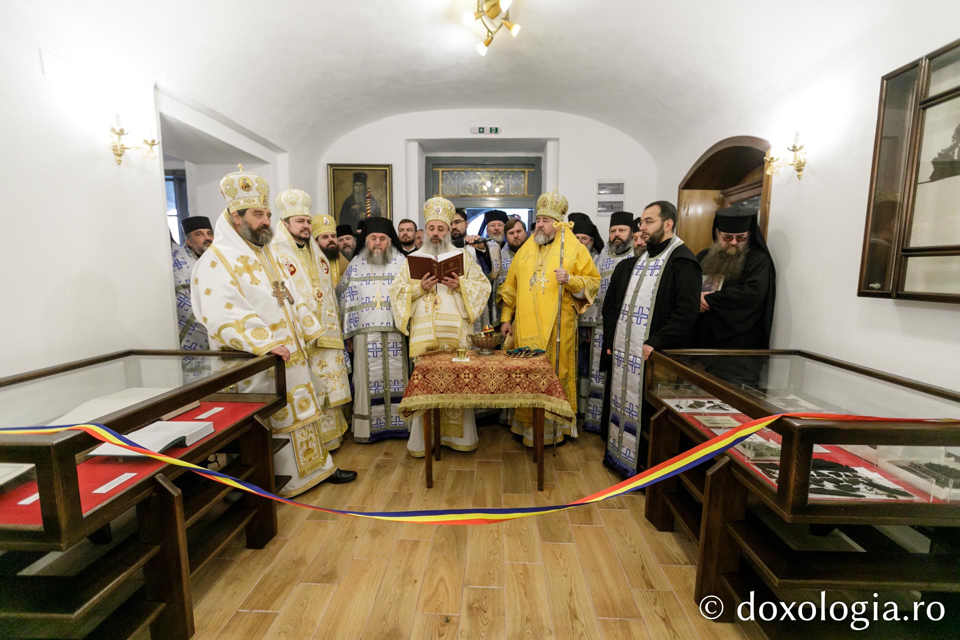 Sărbătoarea Sfântului Paisie Velicicovschi la Mănăstirea Neamț, la 300 de ani de la nașterea marelui isihast